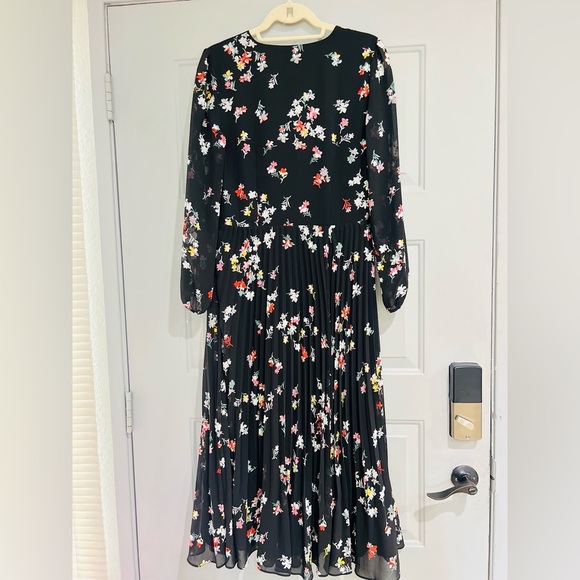 Ann Taylor Meadow Floral Pleaded wrap Dress size 6T like new dress no tags - Picture 15 of 16